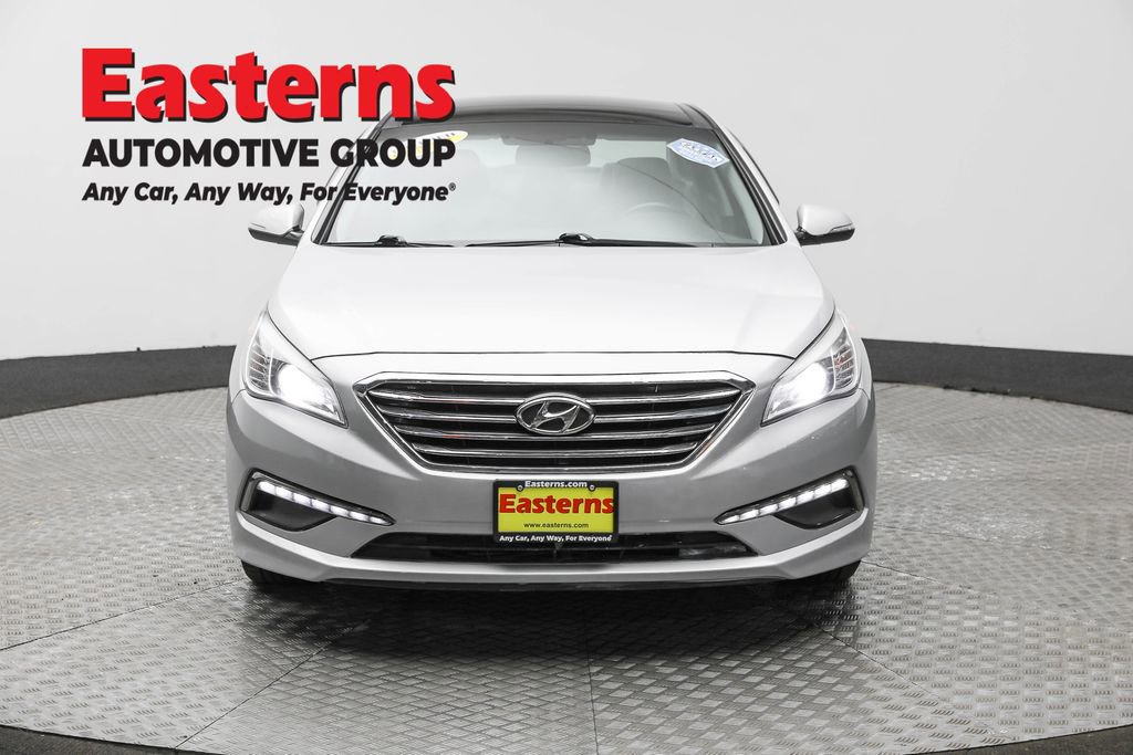Used 2015 Hyundai Sonata Limited w/ Option Group 05 image 2