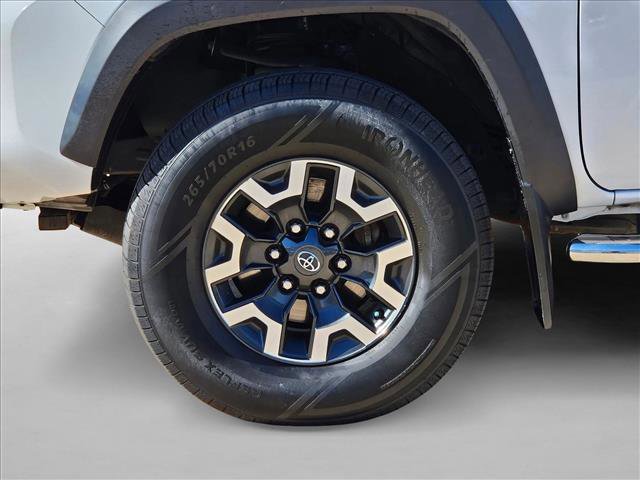 Used 2016 Toyota Tacoma TRD Off-Road w/ Towing Package image 23