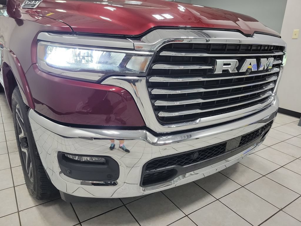 Used 2025 RAM 1500 Laramie AWD/4WD image 29