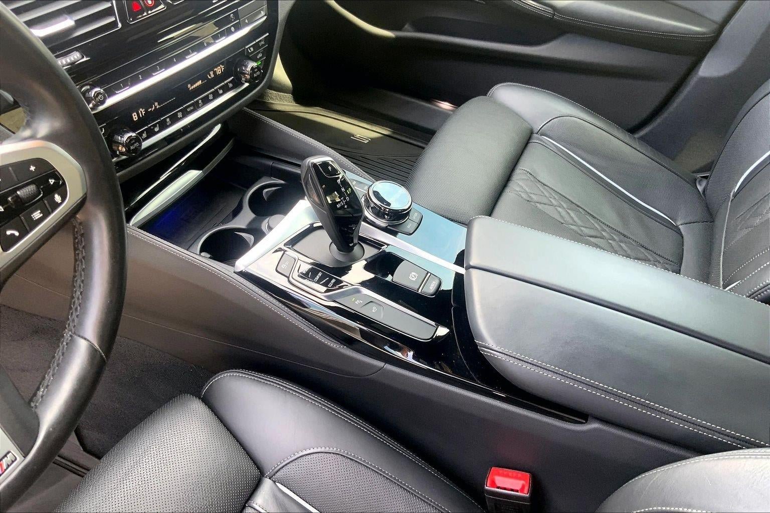 Used 2020 BMW M550i xDrive w/ Executive Package AWD/4WD image 18