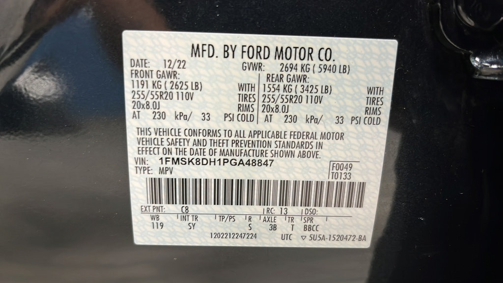 Used 2023 Ford Explorer XLT w/ Equipment Group 202A AWD/4WD image 31