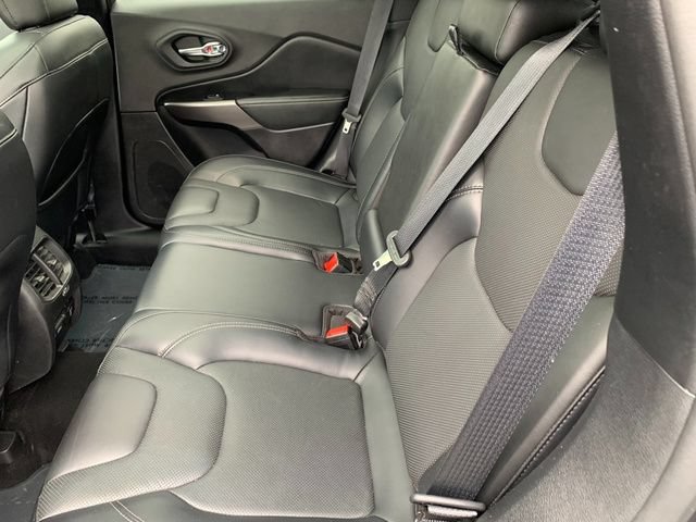 Used 2020 Jeep Cherokee Limited w/ Trailer Tow Group AWD/4WD image 16