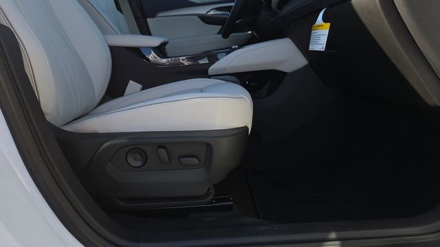 New 2026 Buick Envision Avenir image 17