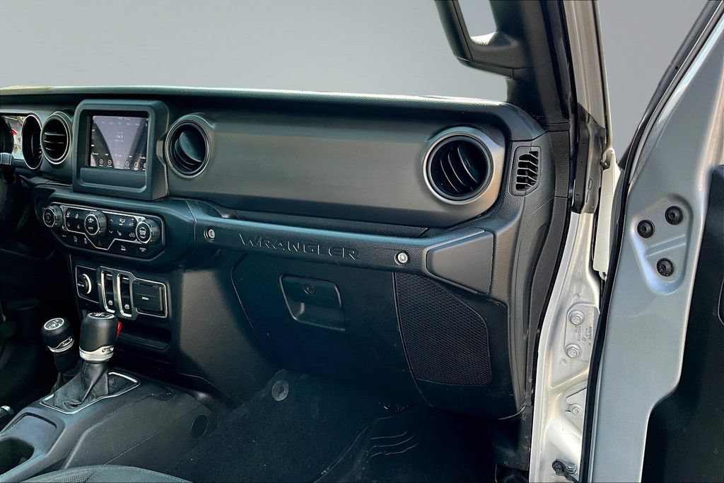 Used 2022 Jeep Wrangler Sport AWD/4WD image 18
