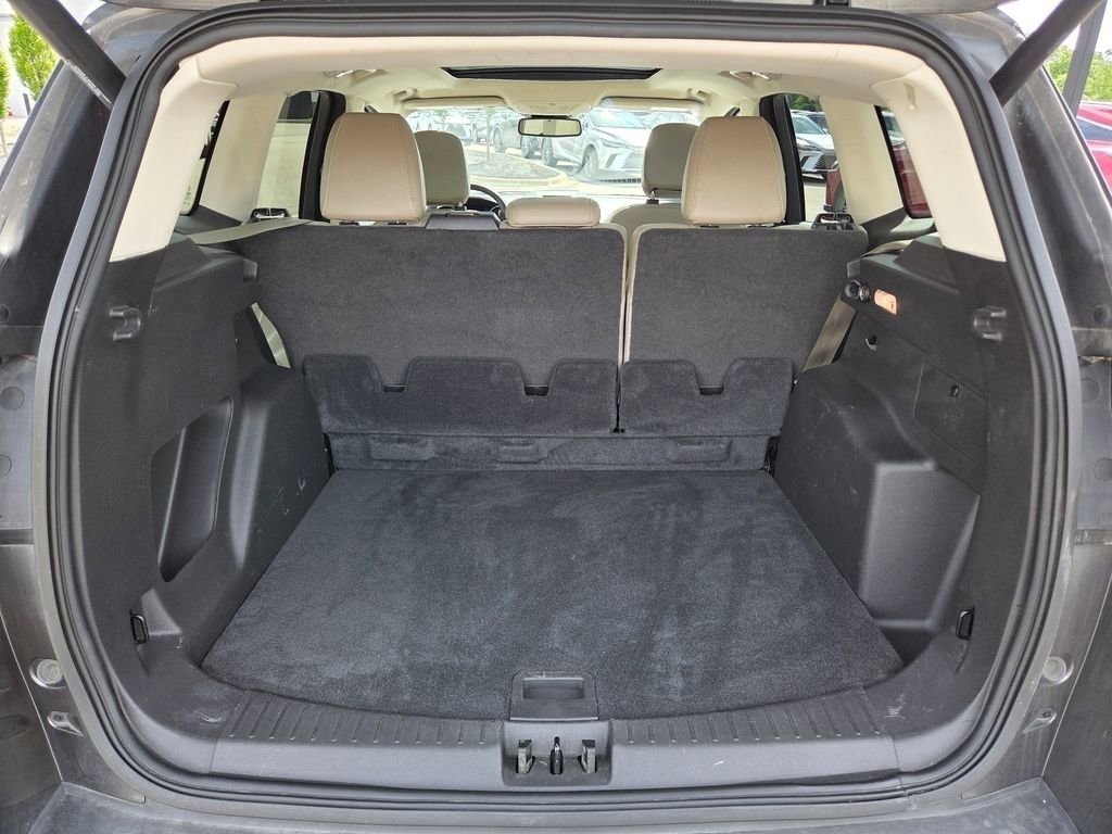 Used 2018 Ford Escape SEL w/ Ford Safe & Smart Package FWD image 28