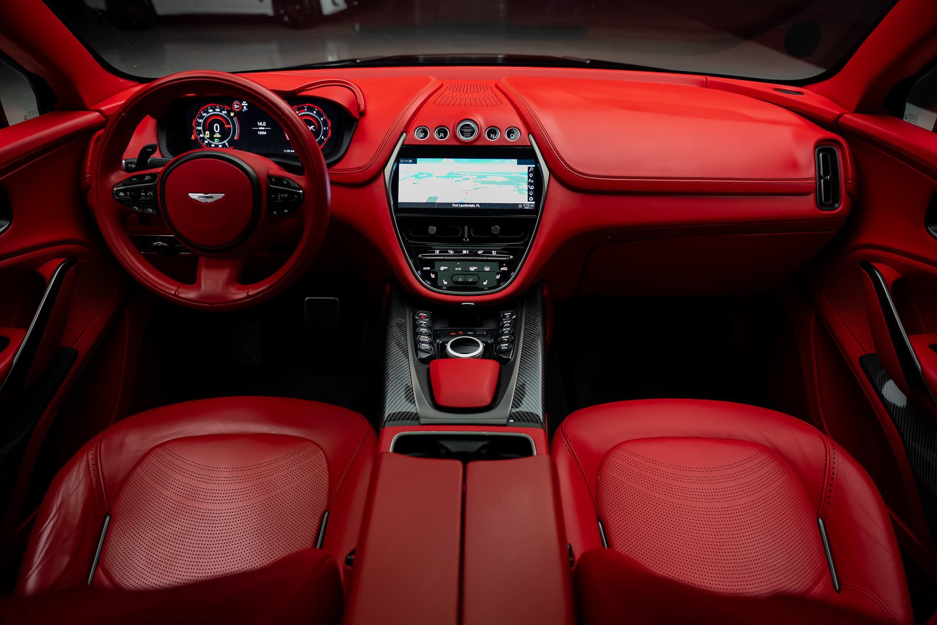 Used 2022 Aston Martin DBX AWD/4WD image 43