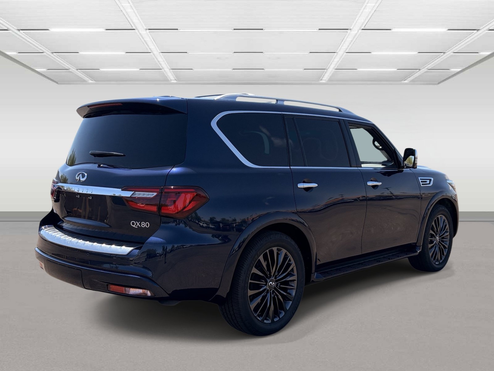 Used 2023 INFINITI QX80 Sensory w/ Cargo Package AWD/4WD image 5