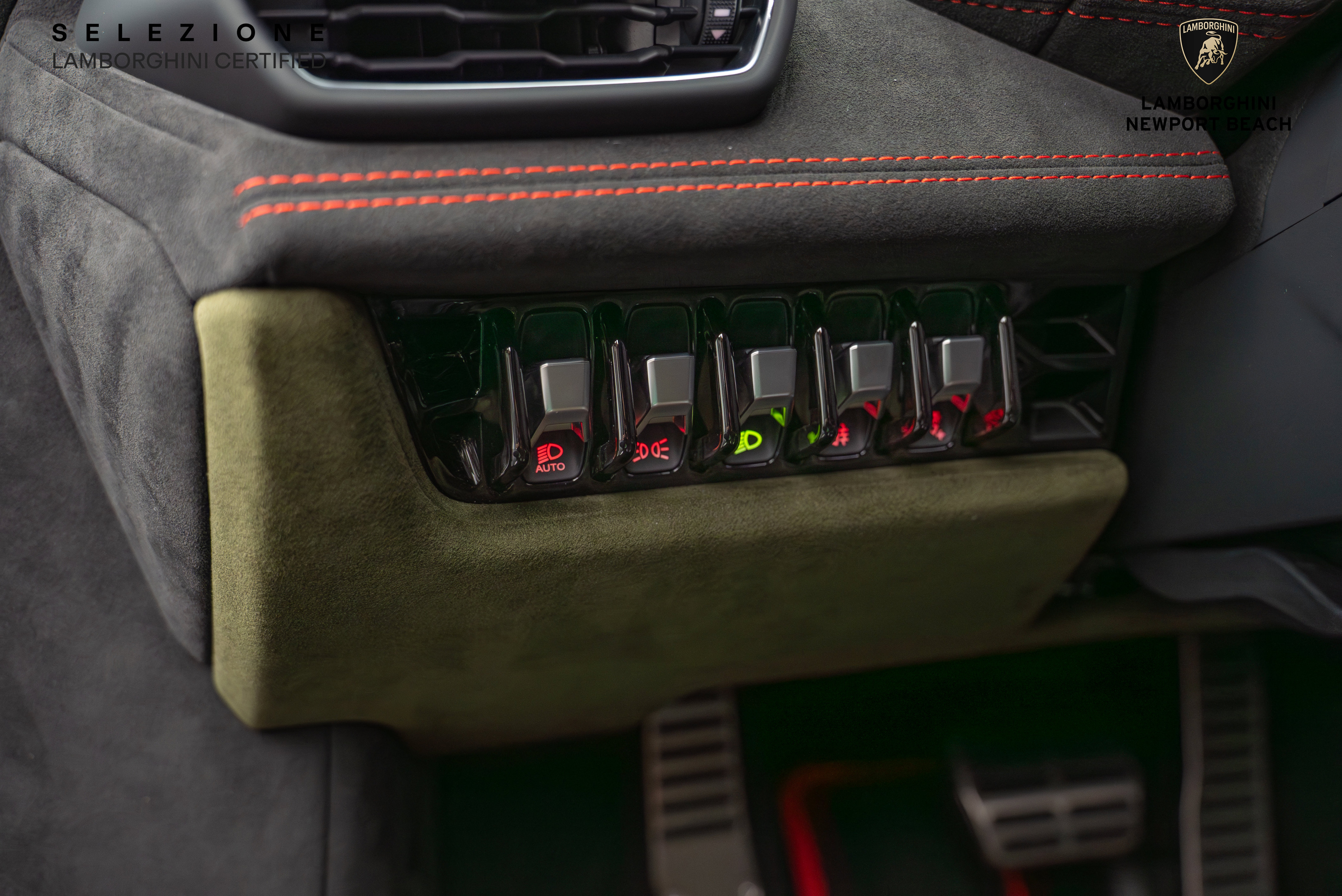 Used 2024 Lamborghini Huracan Sterrato image 29