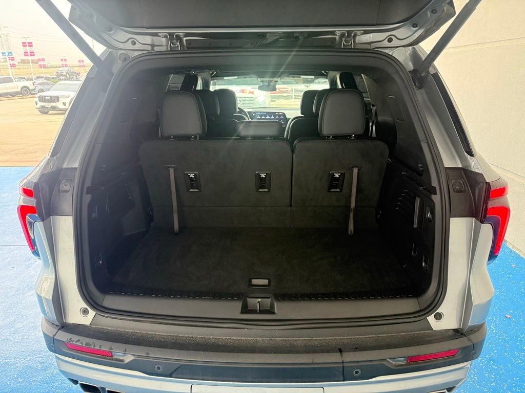 Used 2024 Chevrolet Traverse Z71 w/ LPO, Floor Liner Package image 13