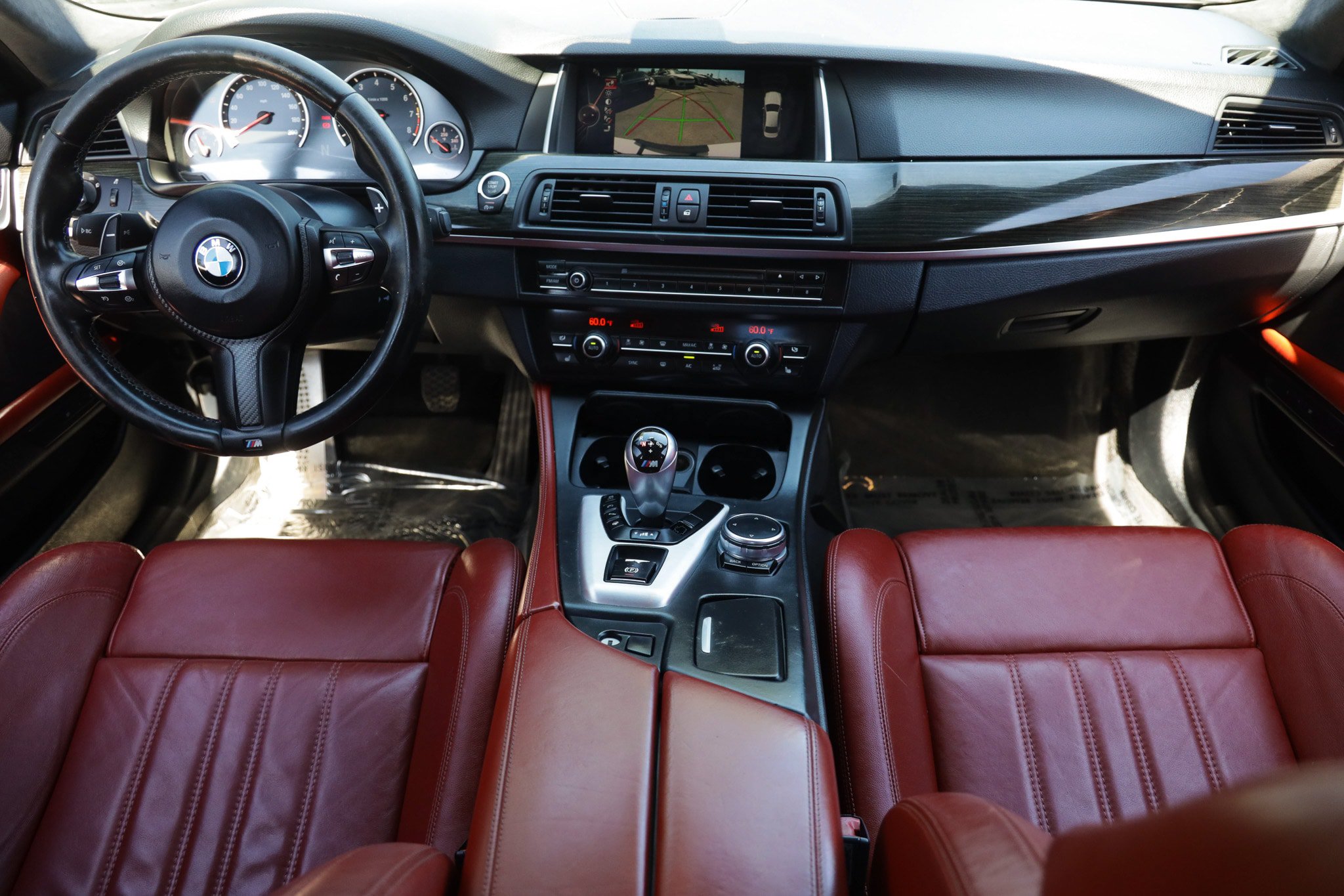 Used 2016 BMW M5 RWD image 2