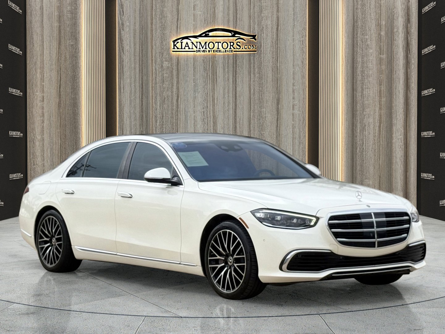Used 2021 Mercedes-Benz S 580 4MATIC Sedan image 1