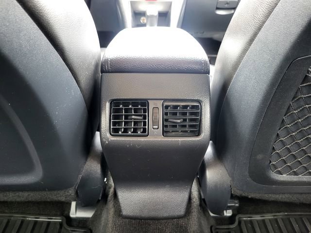 Used 2013 Subaru Outback 2.5i Limited w/ Moonroof Pkg AWD/4WD image 23