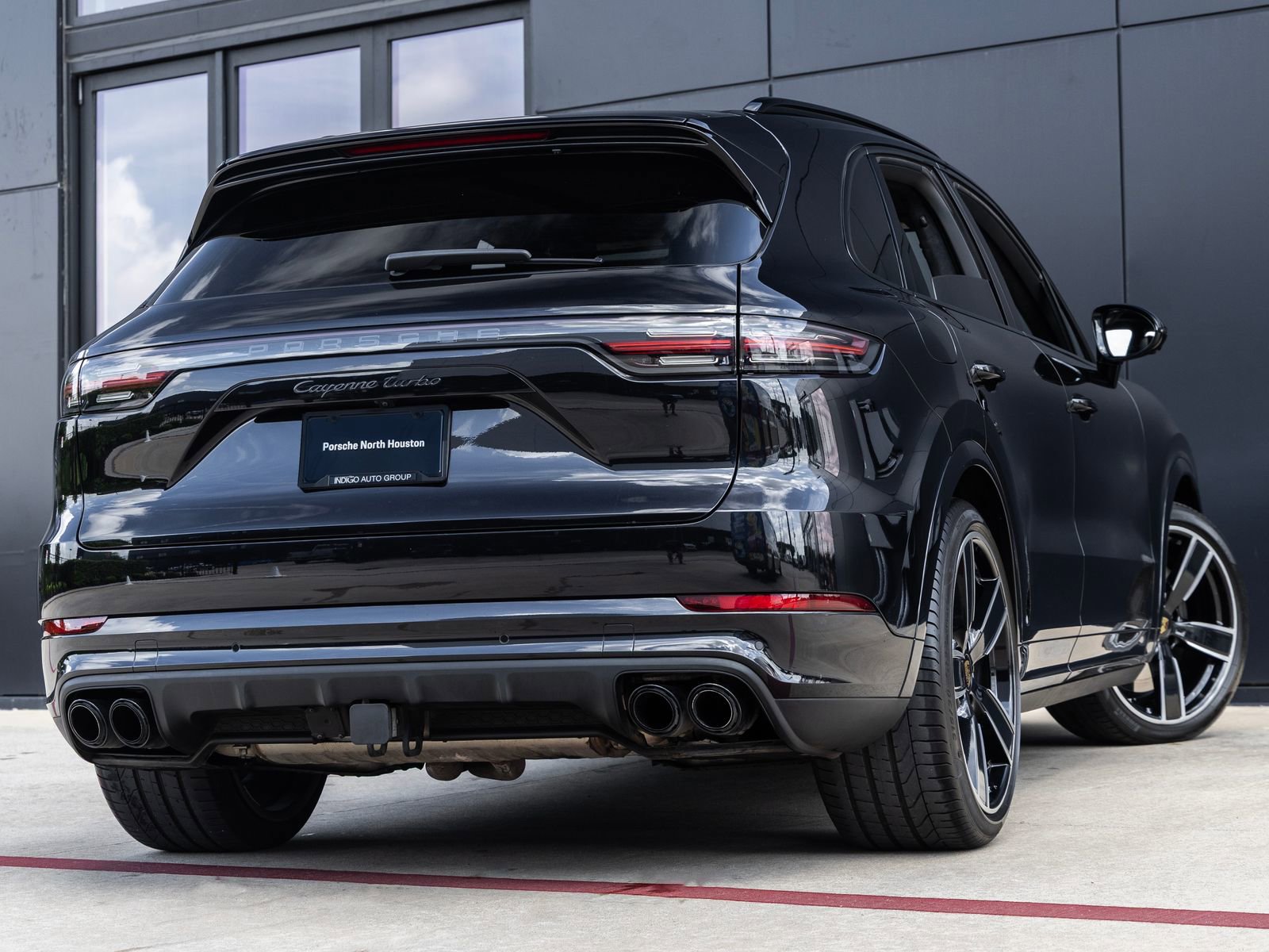 Certified 2020 Porsche Cayenne Turbo AWD/4WD image 11