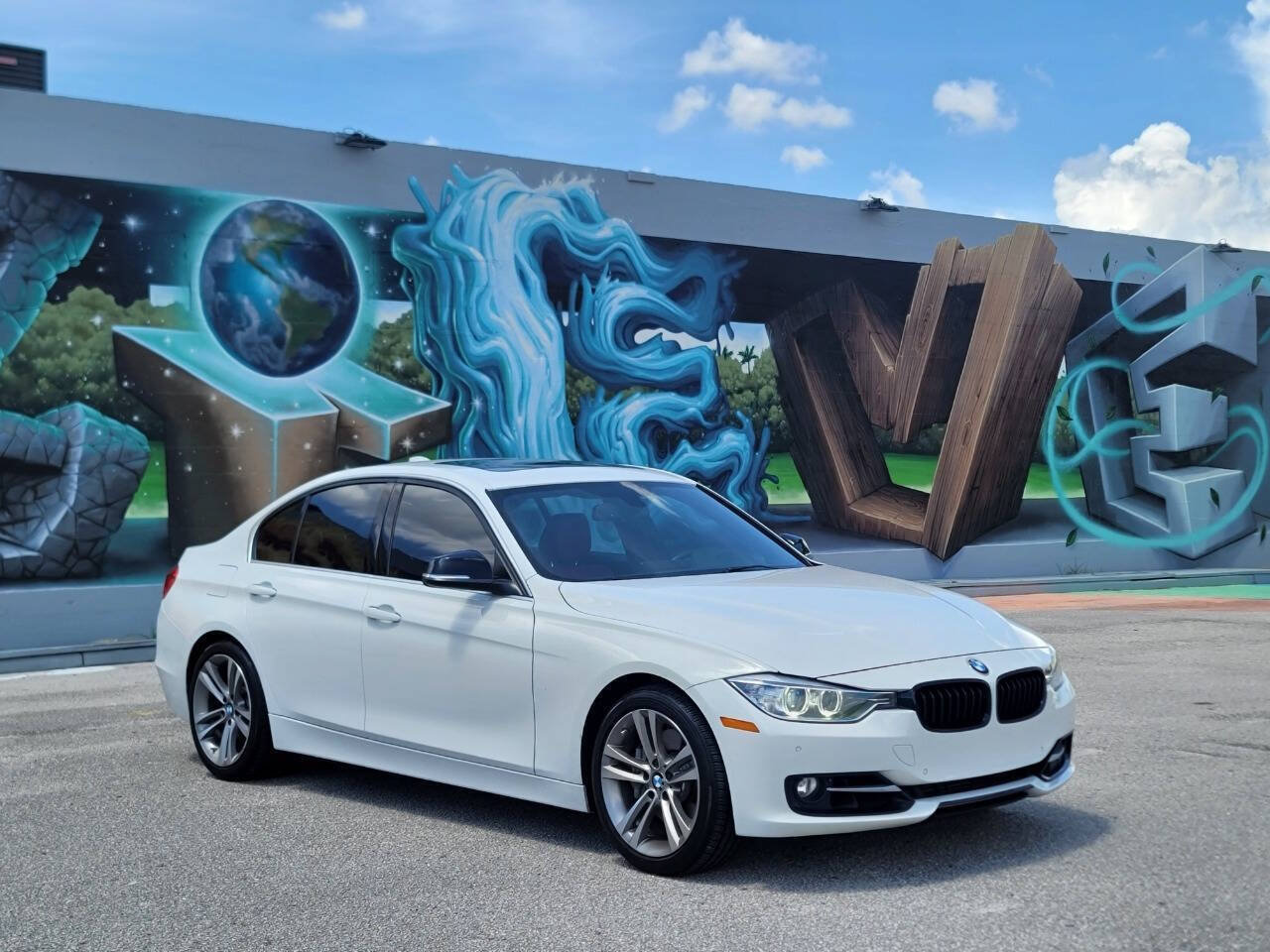 Used 2015 BMW 335i Sedan RWD image 4