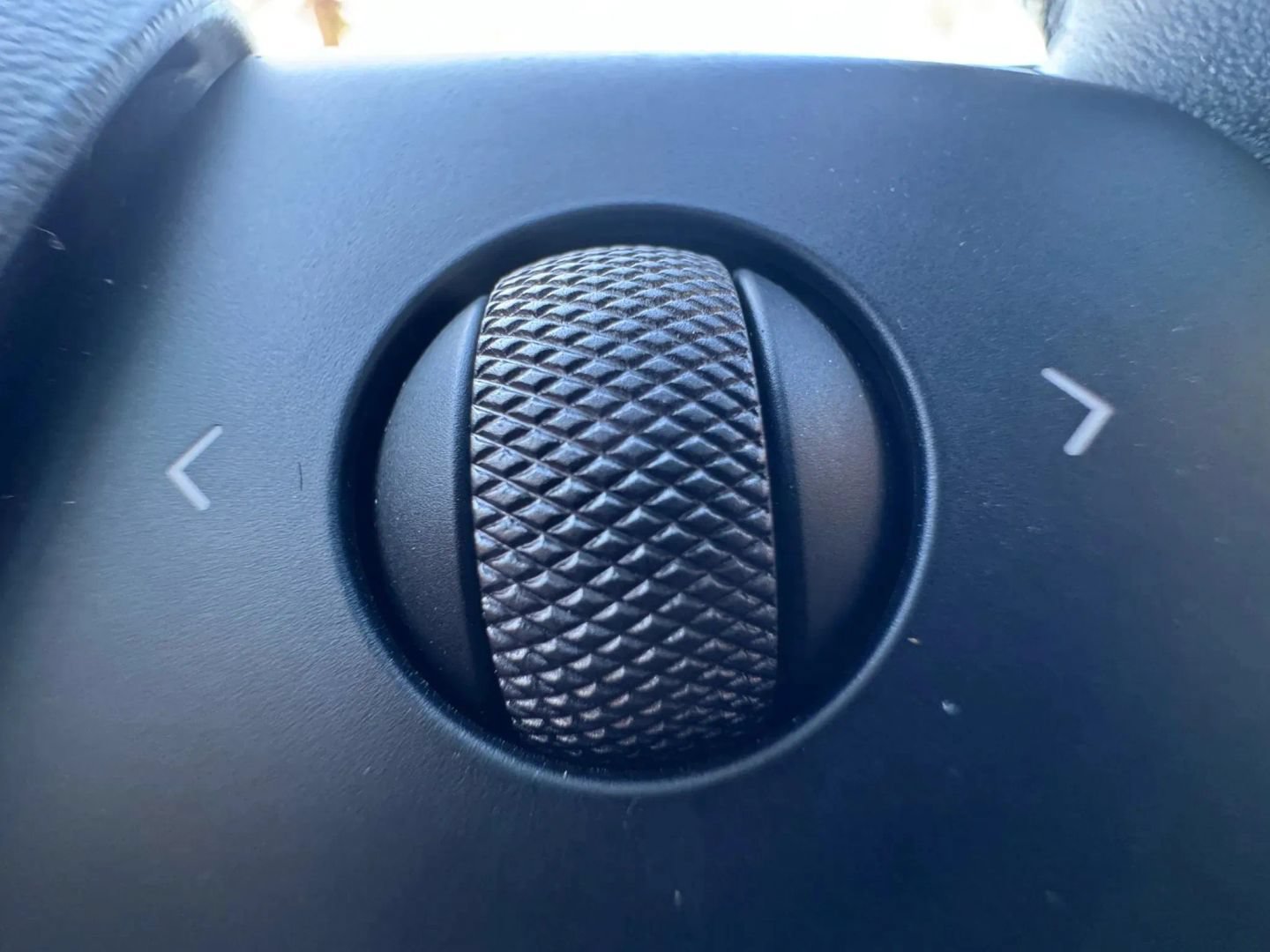 Used 2022 Tesla Model Y Performance AWD/4WD image 34