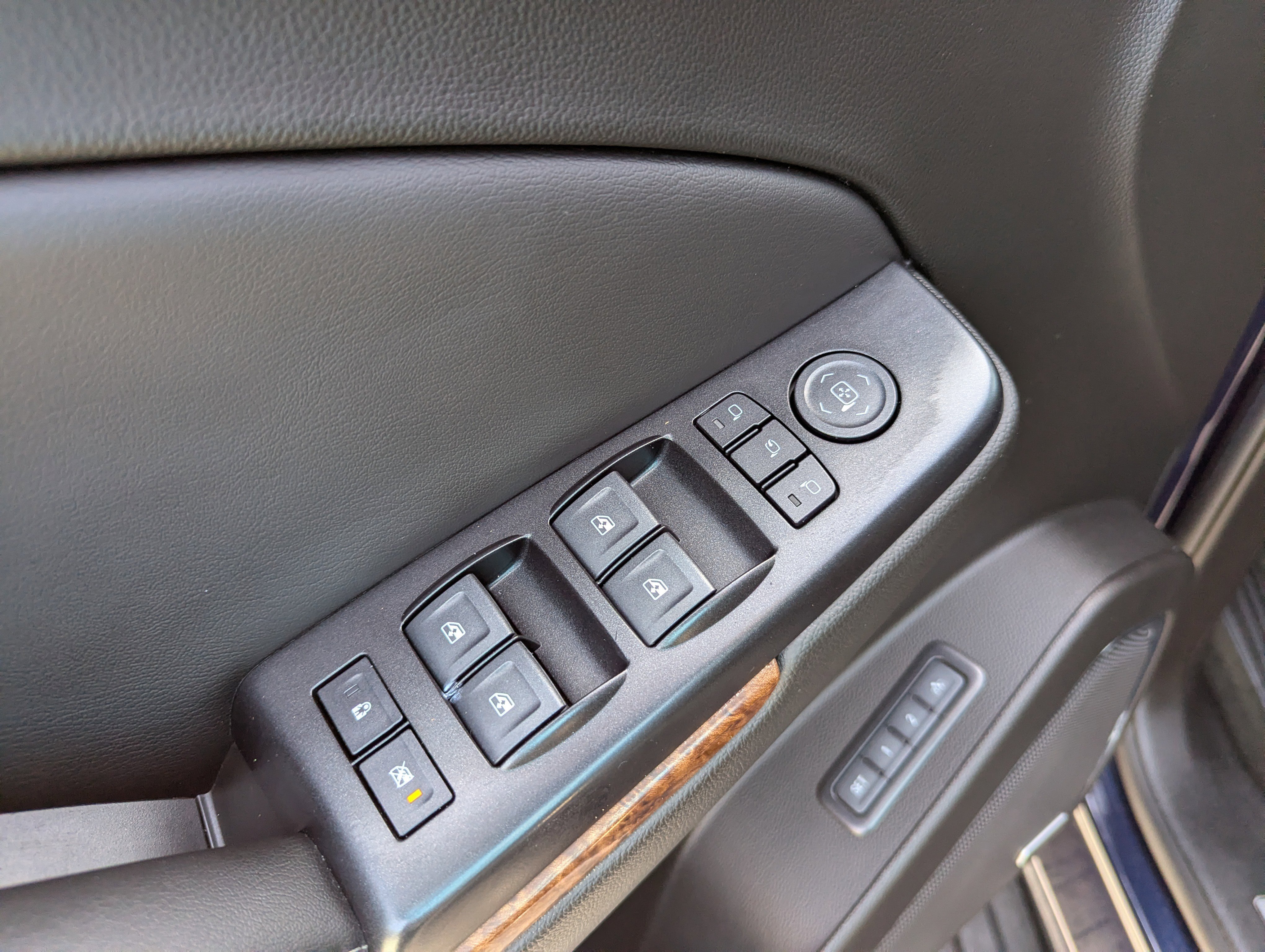 Used 2017 Chevrolet Tahoe Premier RWD image 21