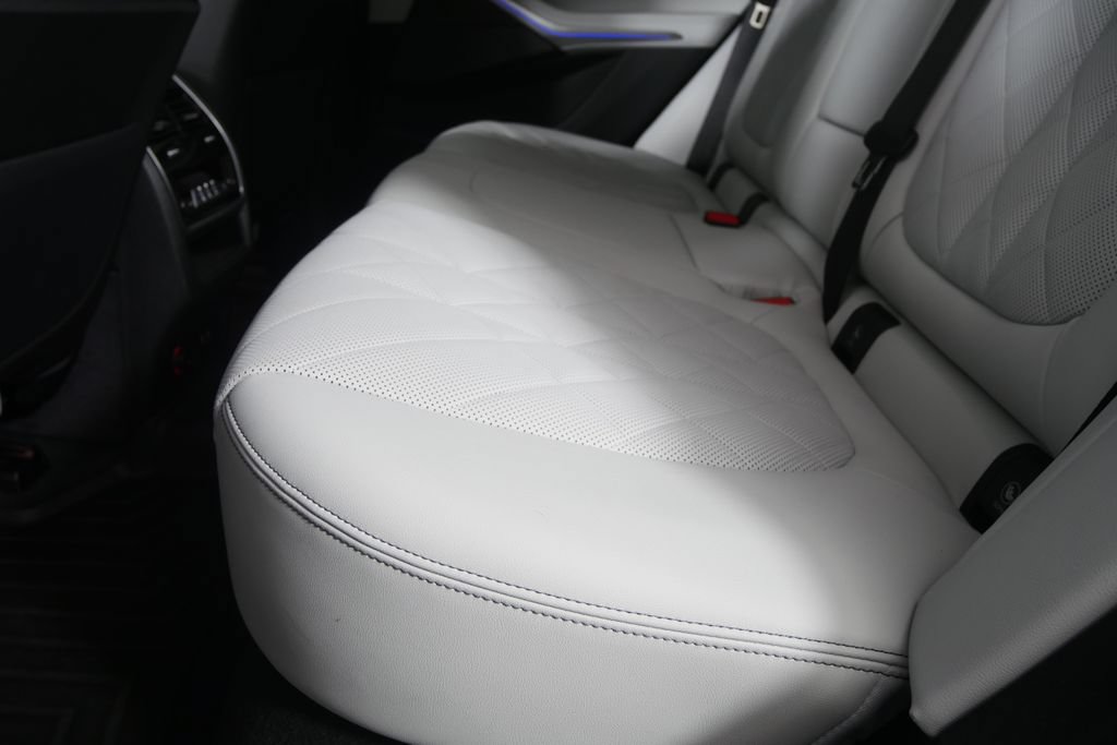 Used 2025 BMW X5 sDrive40i RWD image 14