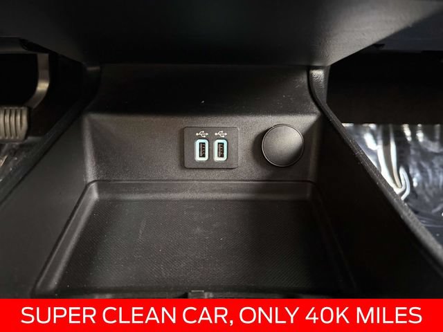Used 2019 Ford Fusion Energi Titanium FWD image 19