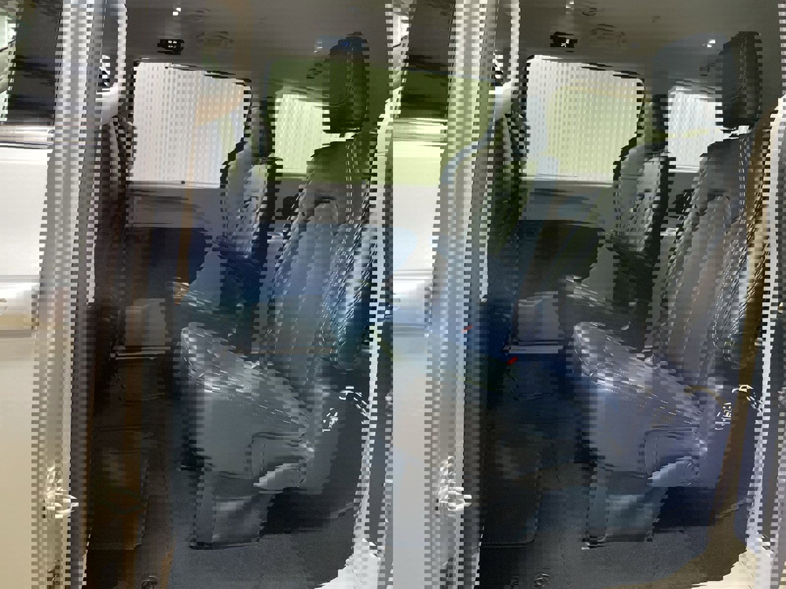 Used 2024 Chrysler Pacifica Touring-L image 23