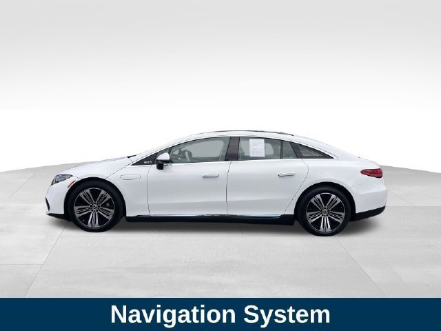Used 2022 Mercedes-Benz EQS 450+ Sedan image 2