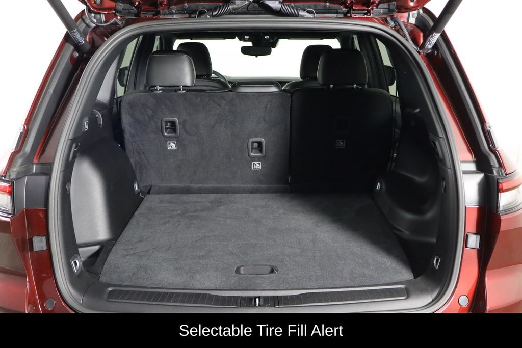 Used 2024 Jeep Grand Cherokee Altitude AWD/4WD image 17
