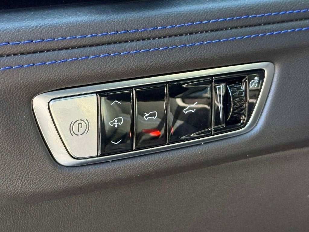 New 2025 Cadillac Escalade IQ Luxury 1 AWD/4WD image 18