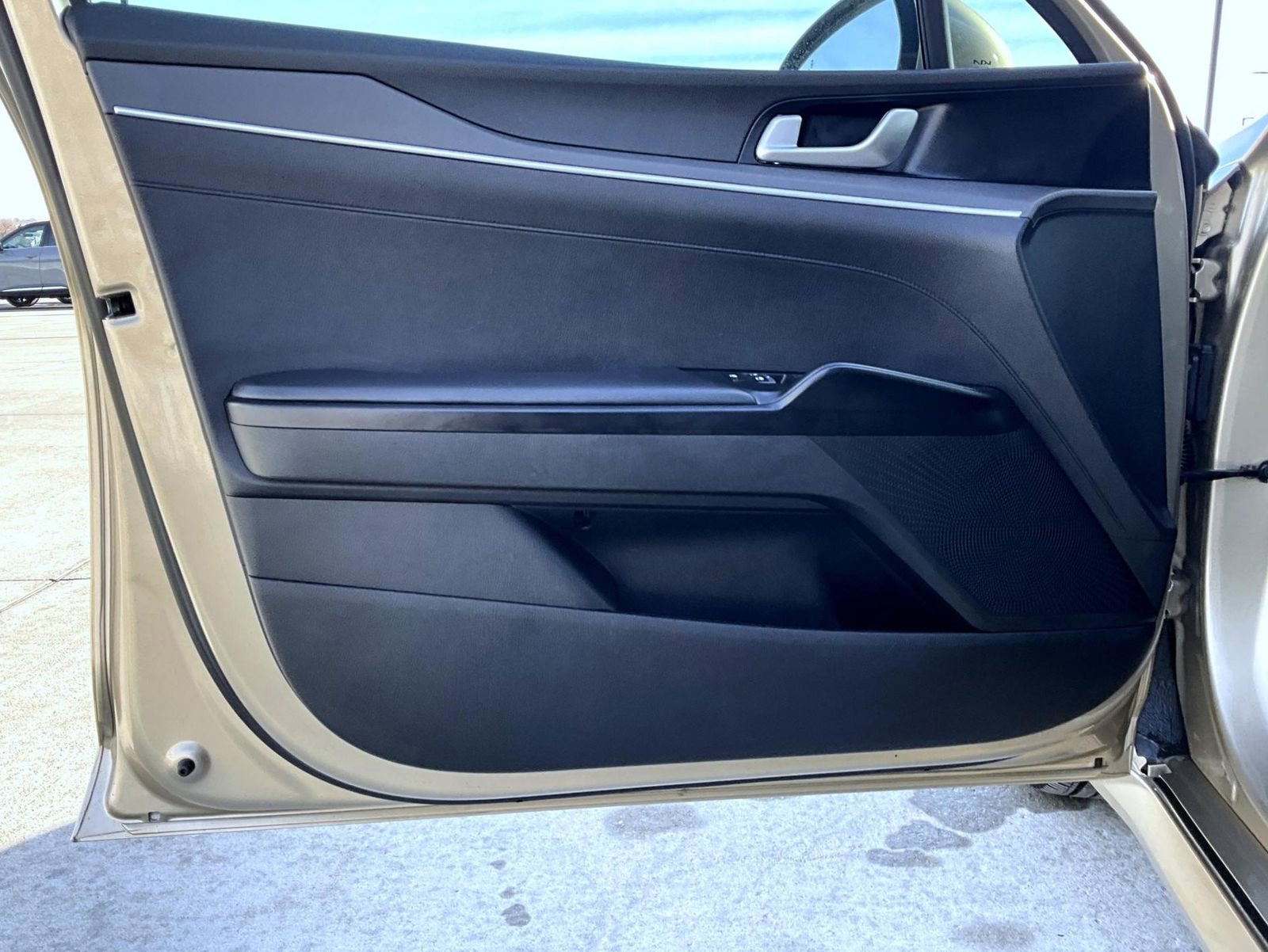 Used 2022 Kia K5 LXS image 10