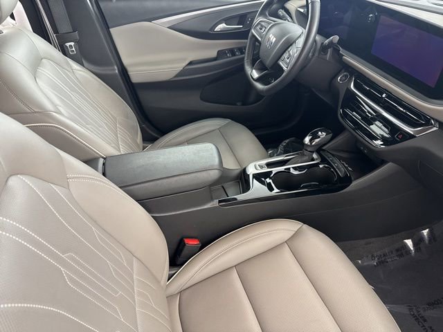 Used 2025 Buick Envista Avenir FWD image 25