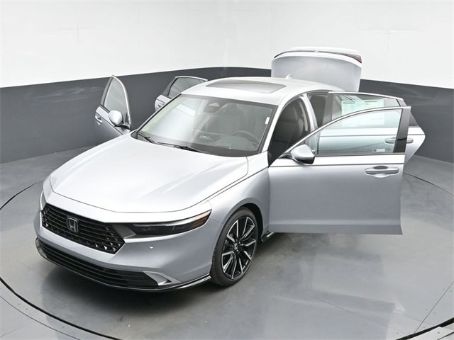 Used 2025 Honda Accord Touring image 49