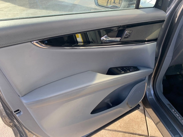 Certified 2023 Lincoln Nautilus Reserve w/ Monochromatic Package AWD/4WD image 19