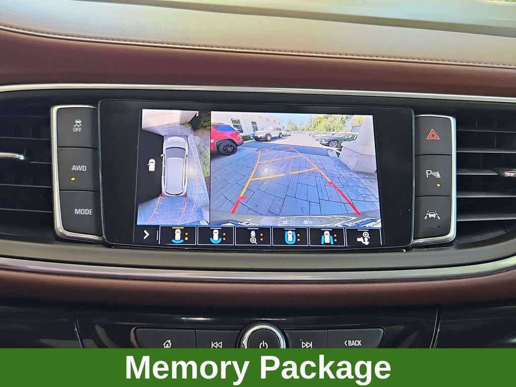 Used 2020 Buick Enclave Avenir w/ Avenir Technology Package AWD/4WD image 18