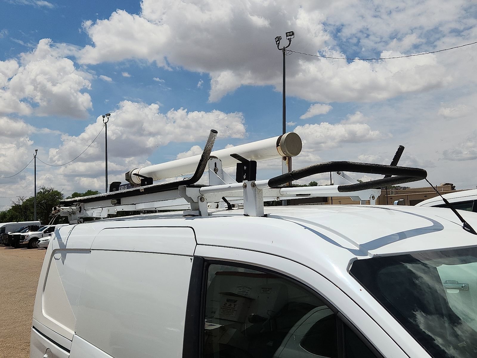 Used 2014 Ford Transit Connect XL FWD image 4