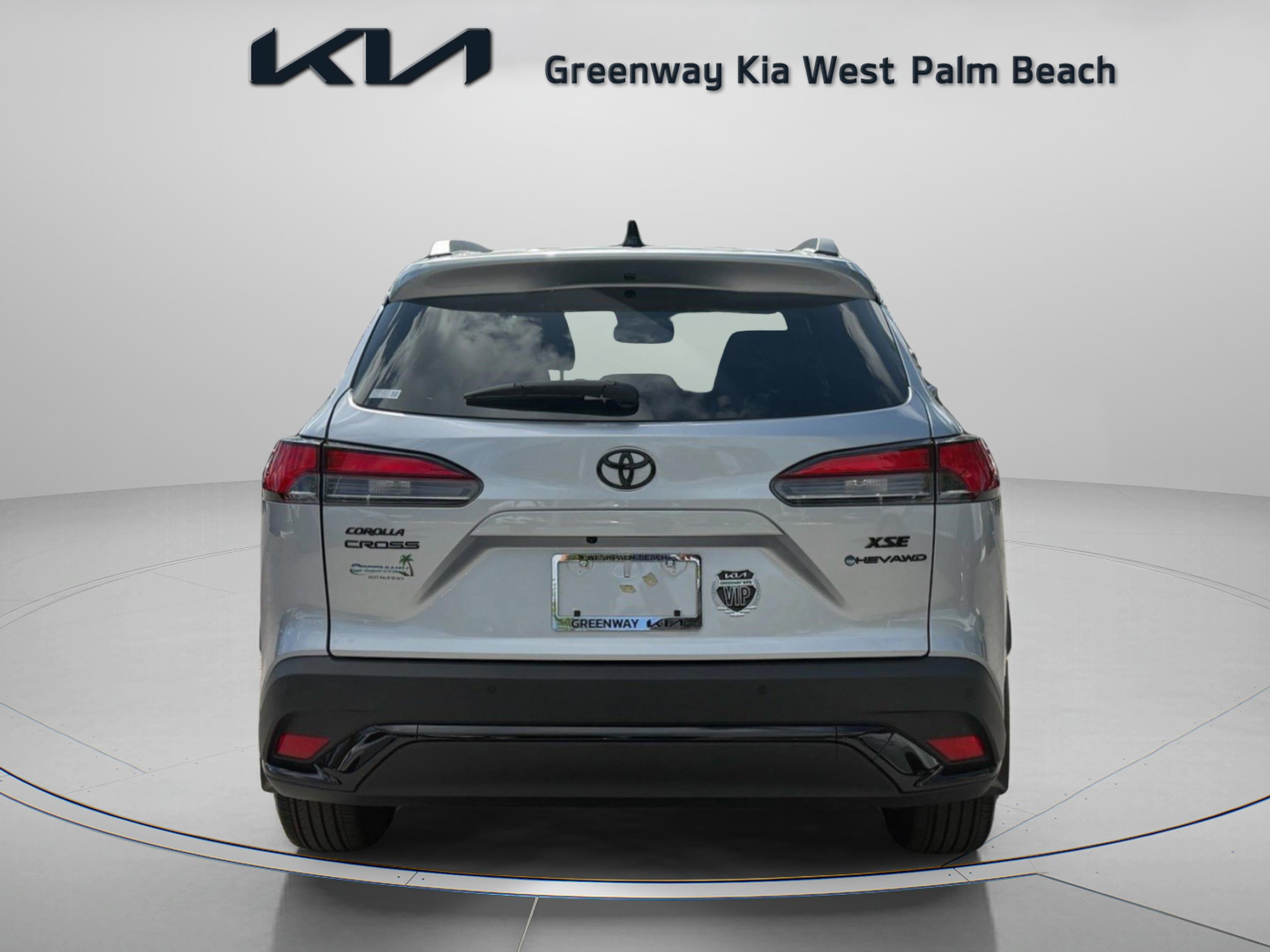 Used 2025 Toyota Corolla Cross AWD Hybrid w/ Convenience Package image 6