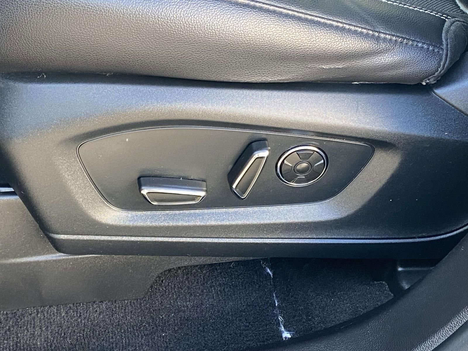 Used 2020 Ford Explorer ST w/ Premium Technology Package image 18