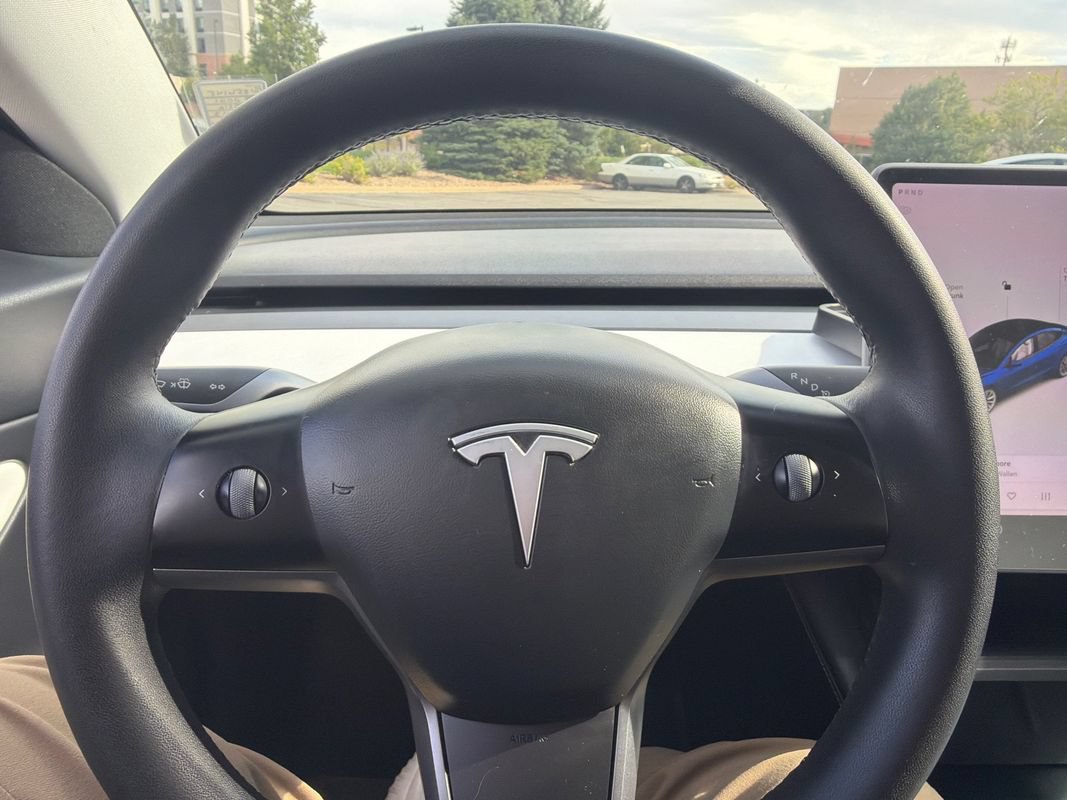 Used 2021 Tesla Model 3 Long Range AWD/4WD image 25