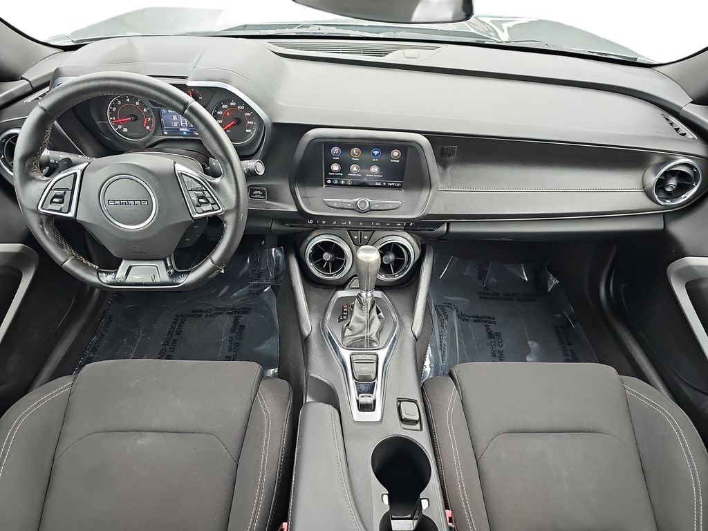 Used 2020 Chevrolet Camaro LT RWD image 13