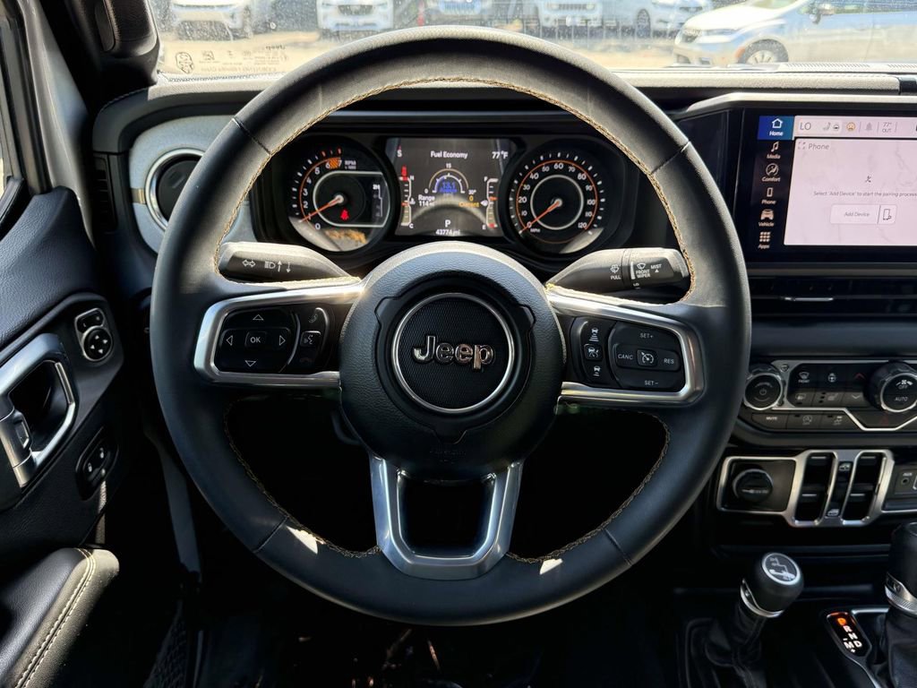 Used 2024 Jeep Wrangler Unlimited Sahara AWD/4WD image 19