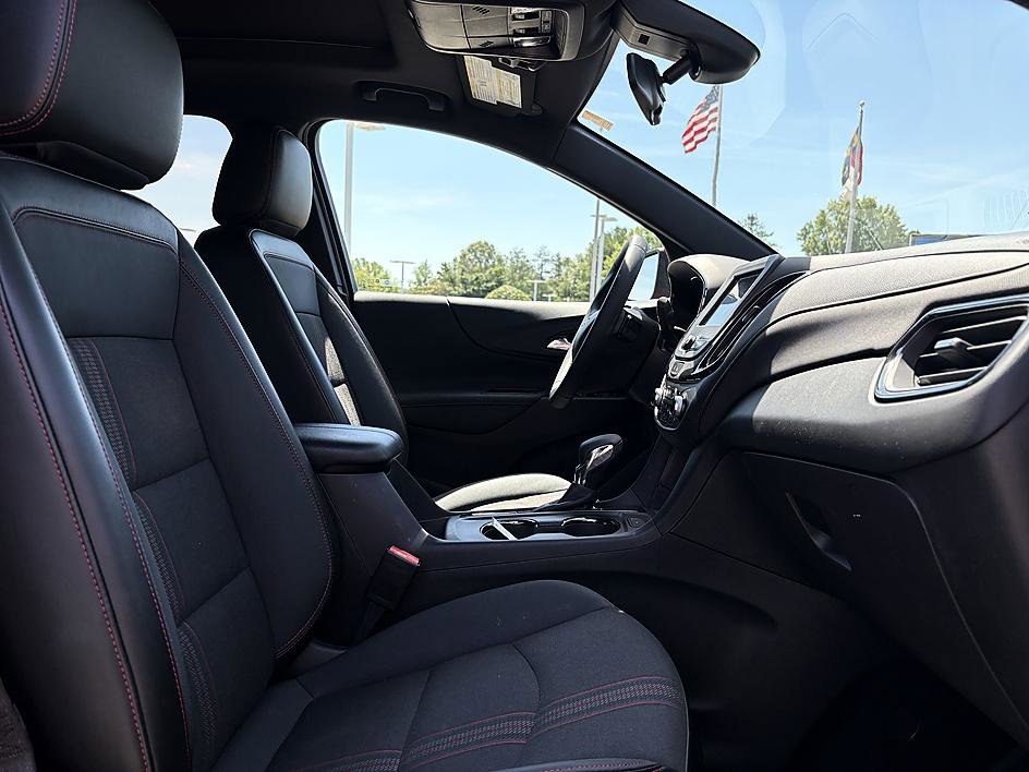 Used 2023 Chevrolet Equinox RS FWD image 13
