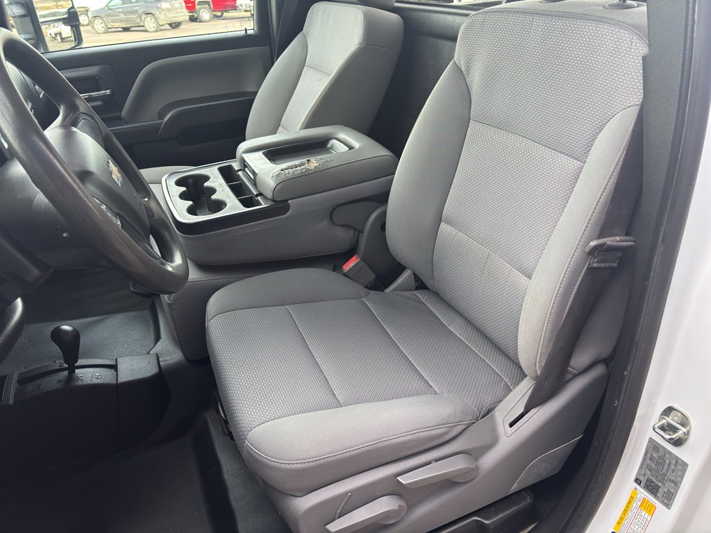 Used 2018 Chevrolet Silverado 3500 W/T w/ WT Convenience Package image 9