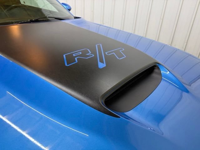 Used 2019 Dodge Challenger R/T RWD image 18