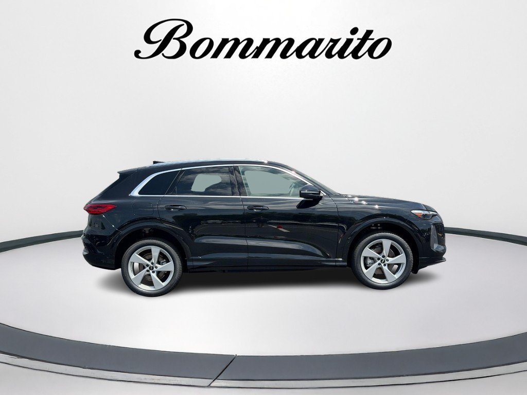 Used 2026 Audi Q5 Premium Plus AWD/4WD image 2