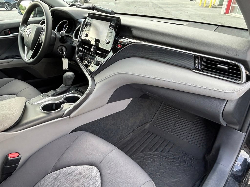 Used 2023 Toyota Camry LE FWD image 33