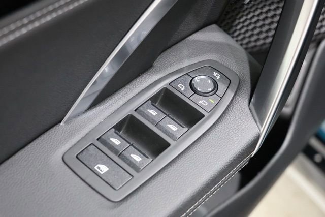 Used 2023 BMW X1 xDrive28i w/ Premium Package image 18