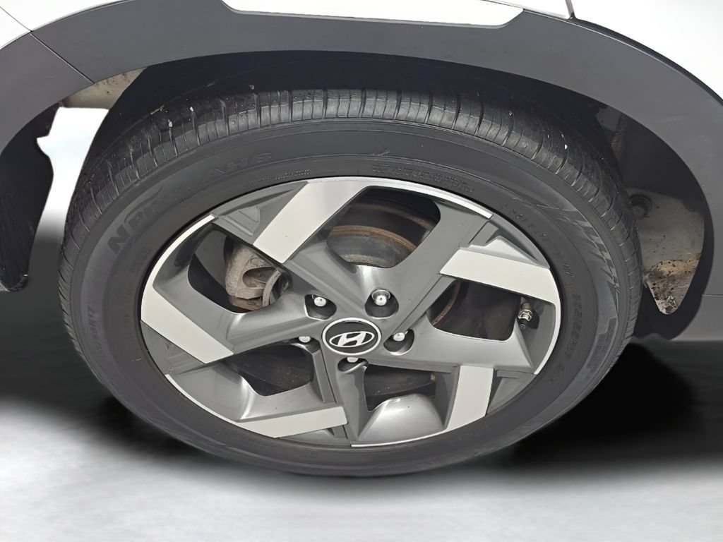 Used 2022 Hyundai Venue Limited FWD image 41