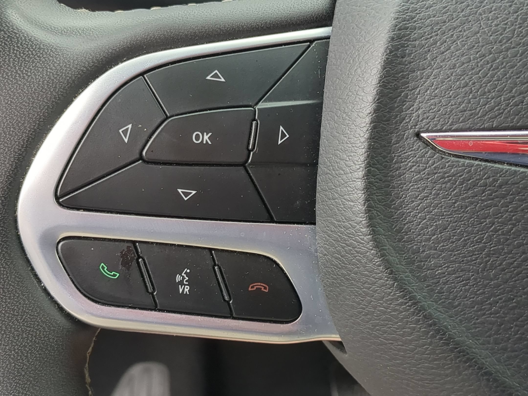 Used 2023 Chrysler Voyager LX FWD image 19