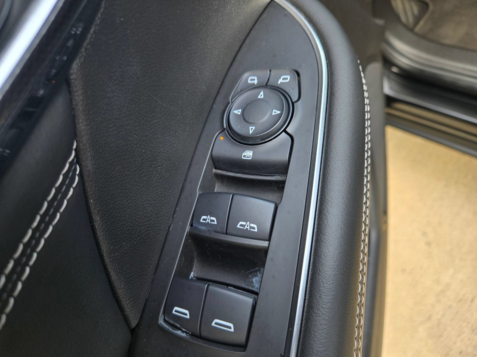 Used 2021 Buick Envision Preferred FWD image 30