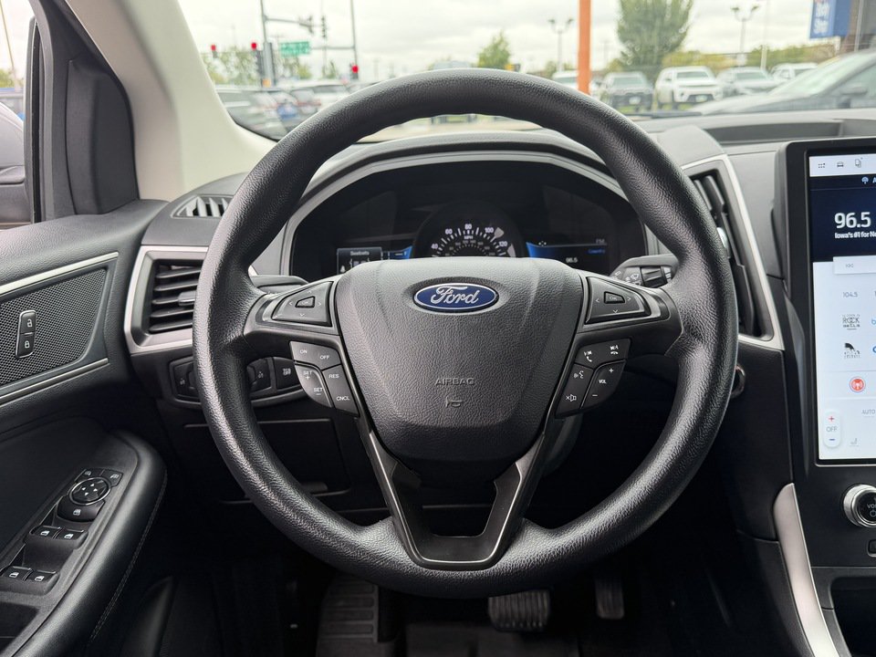 Used 2024 Ford Edge SEL w/ Cargo Accessory Package AWD/4WD image 13