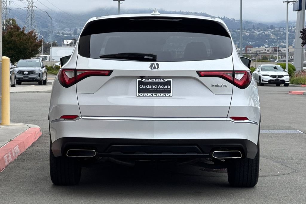 Certified 2023 Acura MDX FWD image 6