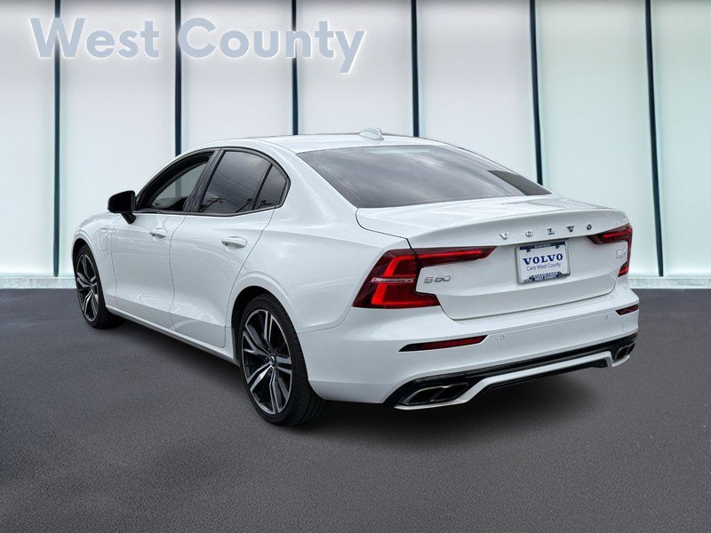 Certified 2022 Volvo S60 T8 R-Design Expression w/ Premium Package AWD/4WD image 7