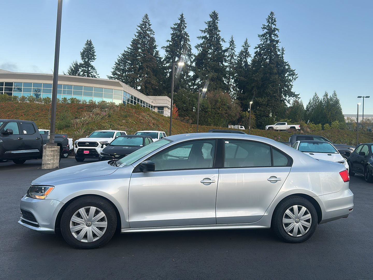 Used 2015 Volkswagen Jetta S FWD image 2
